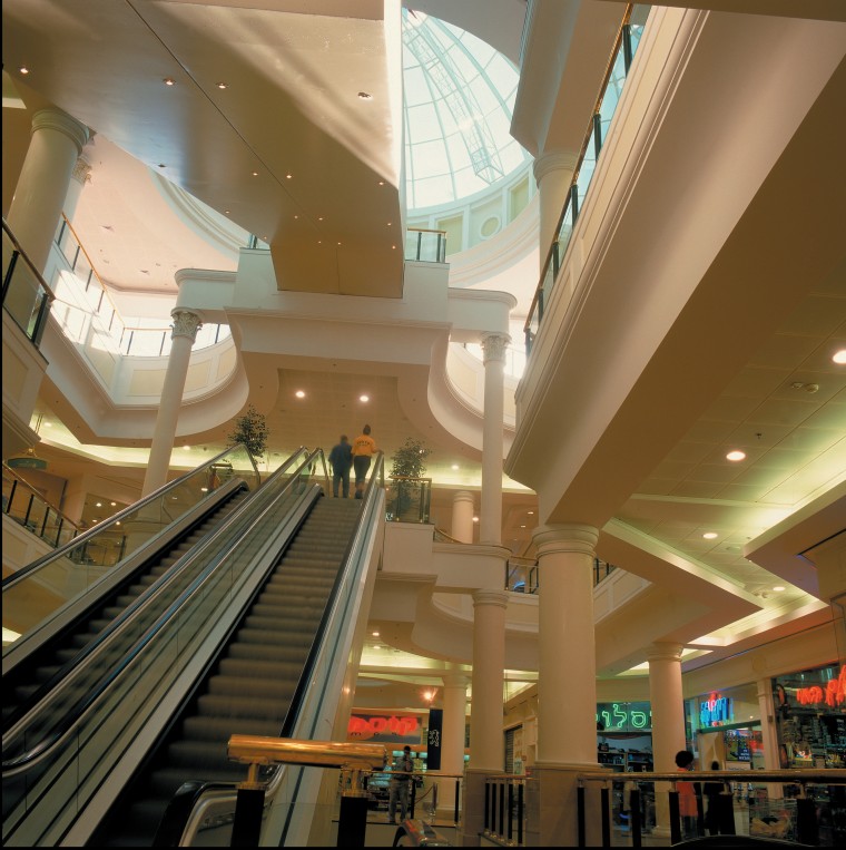 Raananim Mall - Interior